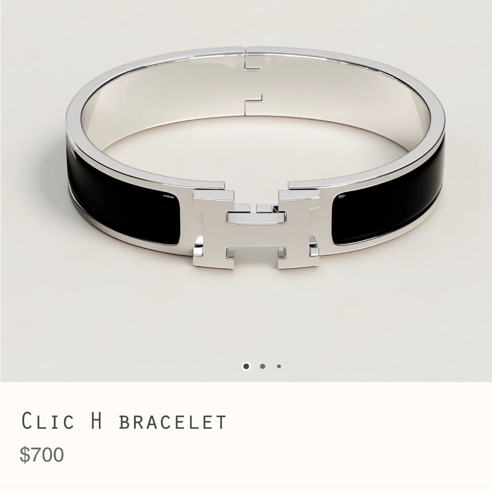 AUTH Hermes Clic H bracelet - excellent condition.